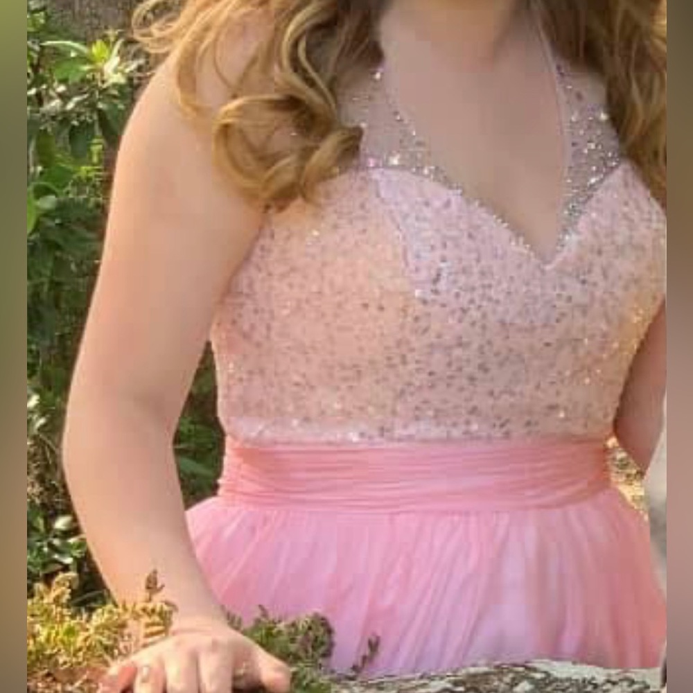 PROM DRESS - Picture 2 of 3